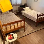 Vikendica Hondo Boracko * Jezero (Konjic)