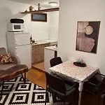 Vikendica Hondo Boracko Vikendica Jezero (Konjic)