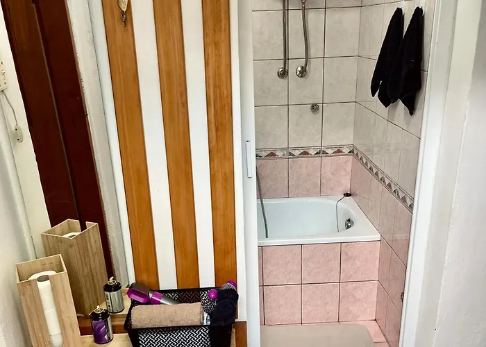 Vikendica Hondo Boracko Jezero (Konjic)